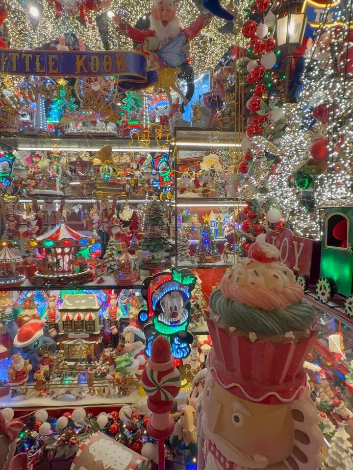 Instagram post from victoriamouvement. This post is in position 14.