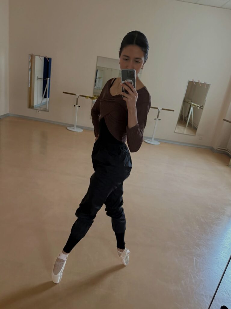 Instagram post from victoriamouvement. This post is in position 1.